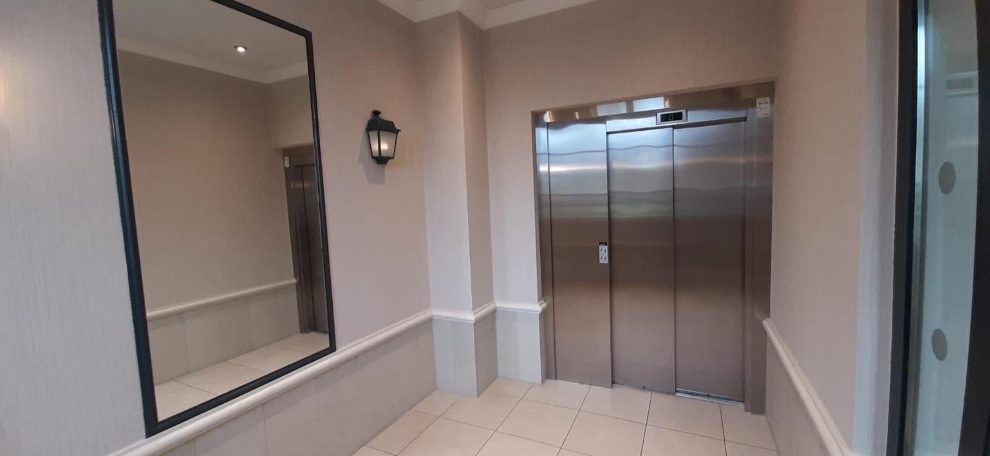 סאריס Disney At Home 3 Bed Rooms- Confort 90M2 - Best Location מראה חיצוני תמונה