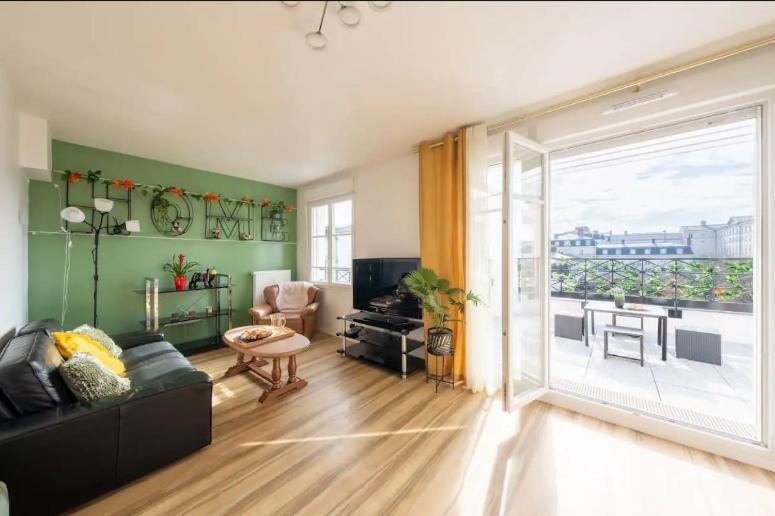 סאריס Disney At Home 3 Bed Rooms- Confort 90M2 - Best Location מראה חיצוני תמונה